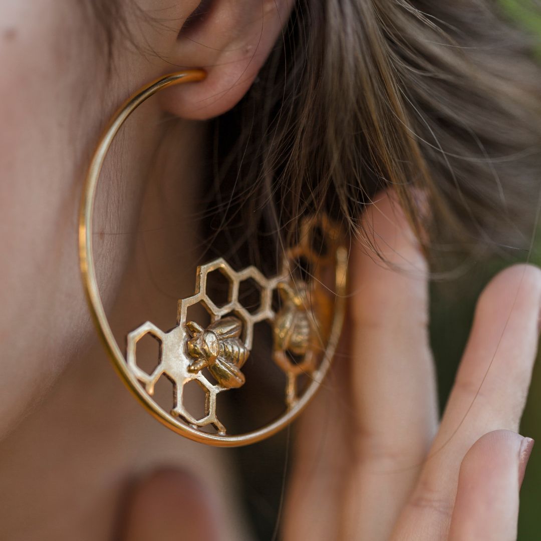 Bee Hoop Earrings Gold