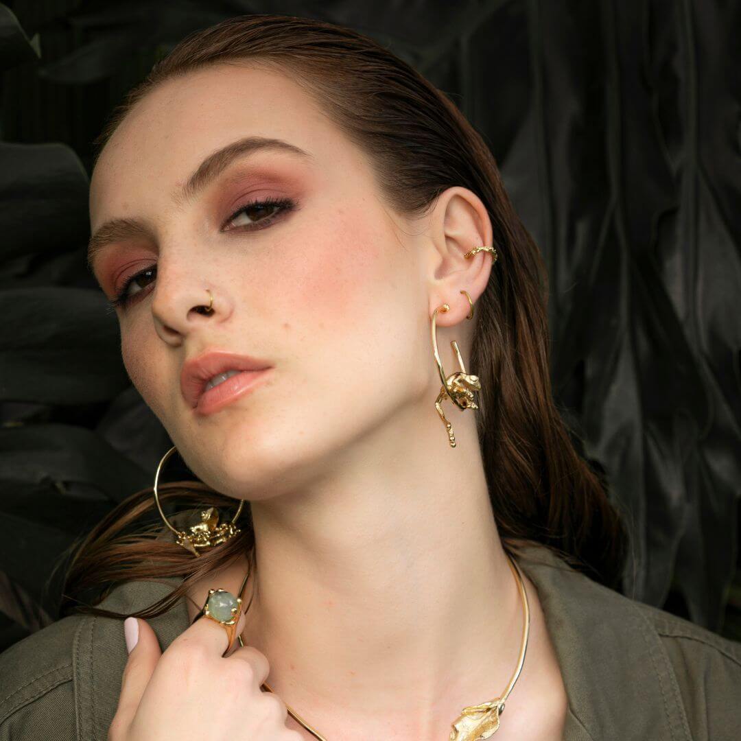 Frog Earrings Model